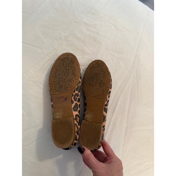 Brighton Aleta Leopard Ballet Flats Silver Medallion Size 6M Made in Italy - Picture 4 of 5